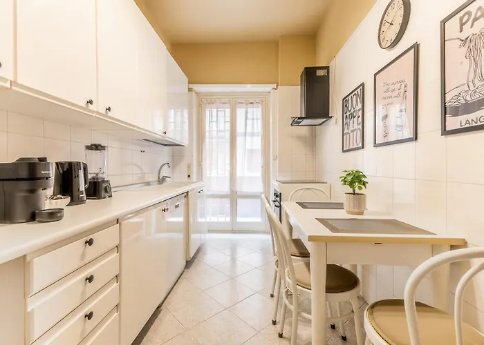 Domus Farinacci - Your Vatican Refuge In *